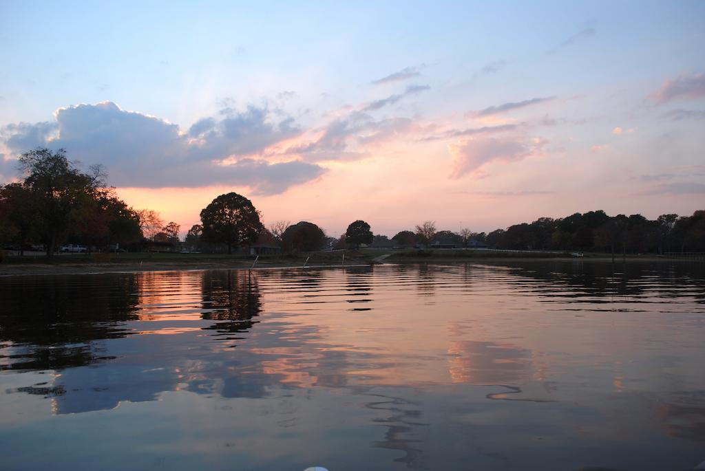 Lake Fork Marina & Motel Gunter Екстер'єр фото