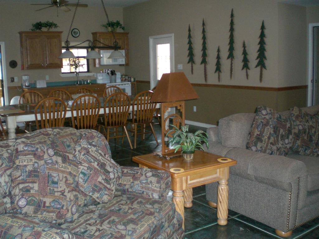 Lake Fork Marina & Motel Gunter Екстер'єр фото